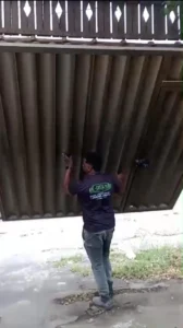 Manutenção de portão basculante na Zona Oeste.